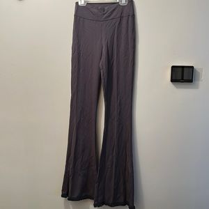 Gray stylish stretch pants Gently worn